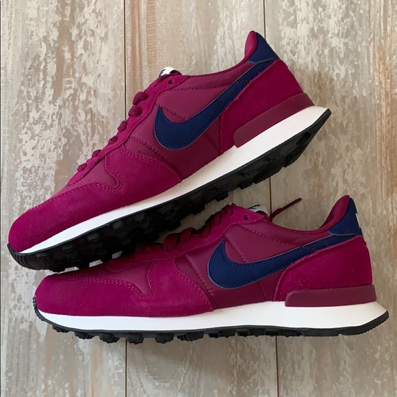 NWT Nike internationalist - Picture 9 of 10